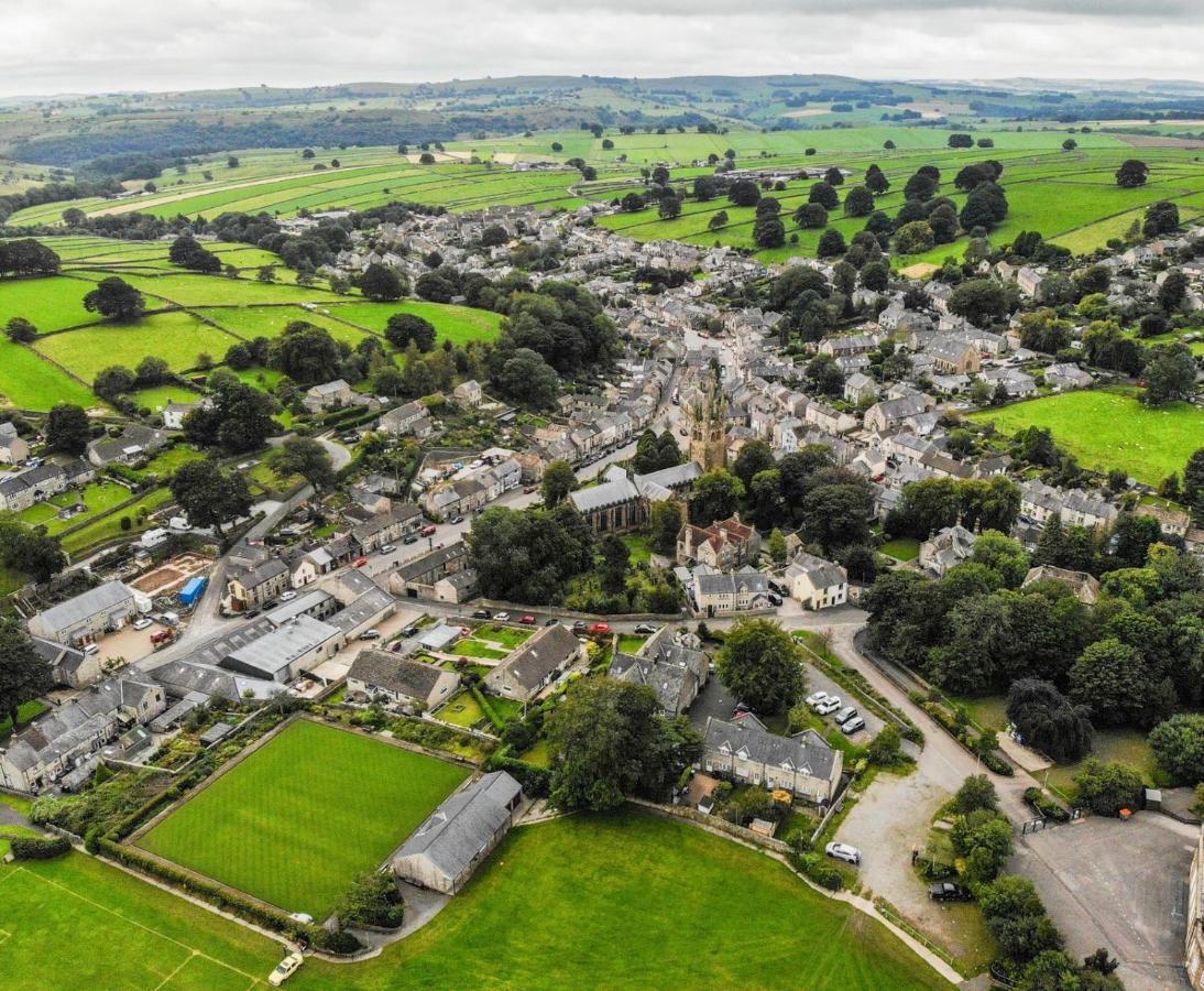 Cathedral View Villa Tideswell Kültér fotó